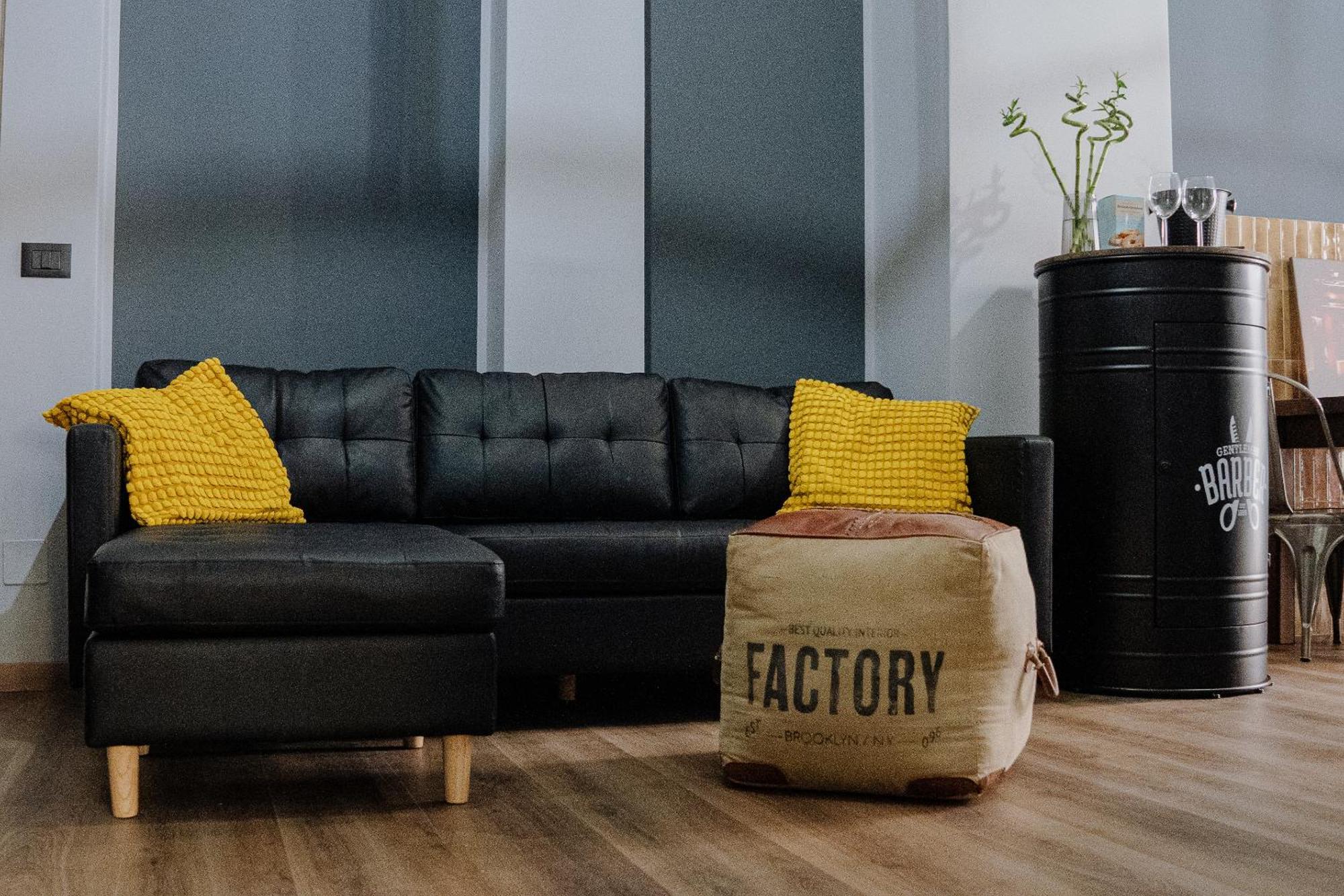 Industrial Apartment *